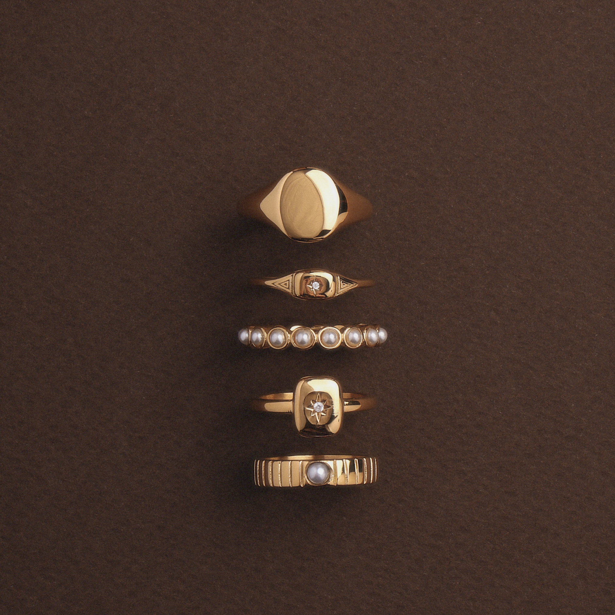 Oval Signet Ring - Image 10