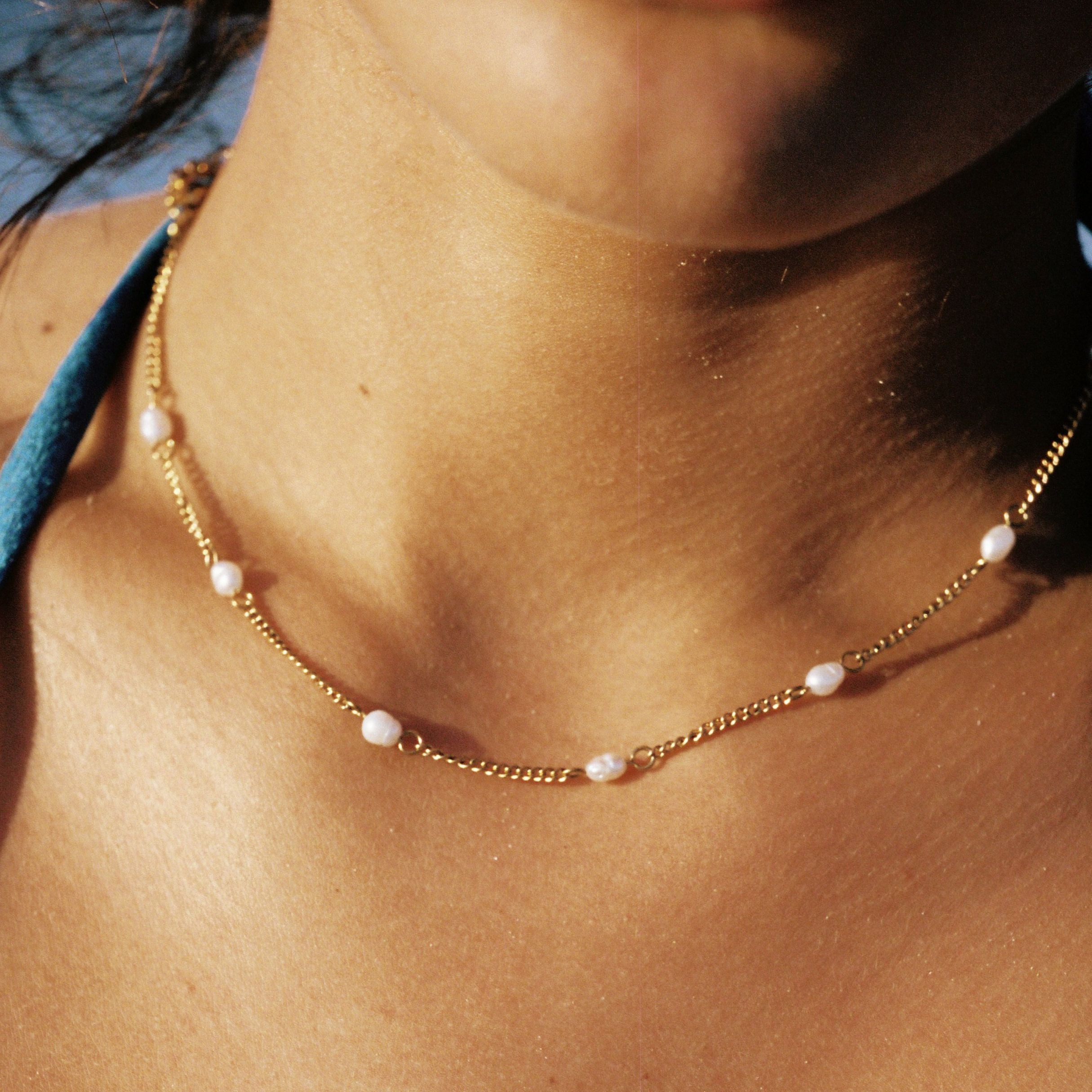 Dainty Gold Pearl Choker - Image 4