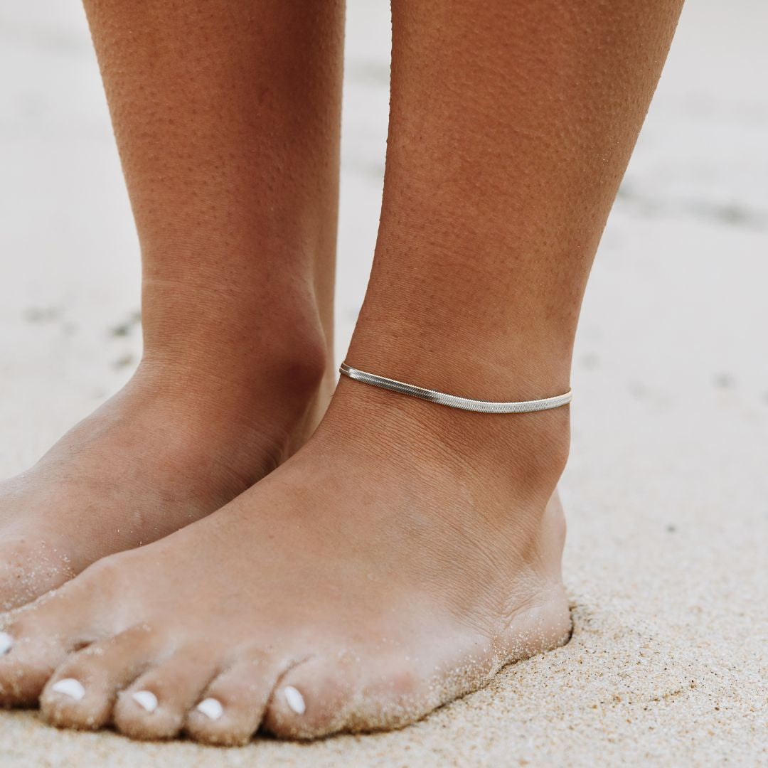 Kauai Herringbone Anklet - Image 4