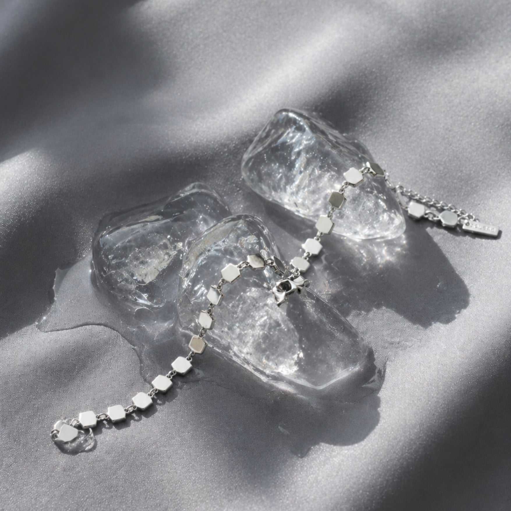Ilios Bracelet - Image 9