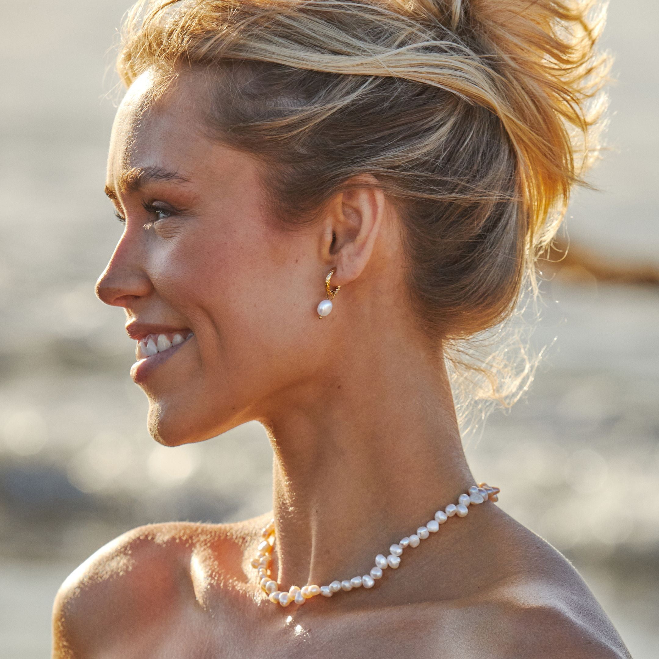 Hammered Pearl Hoop Earrings - Image 14