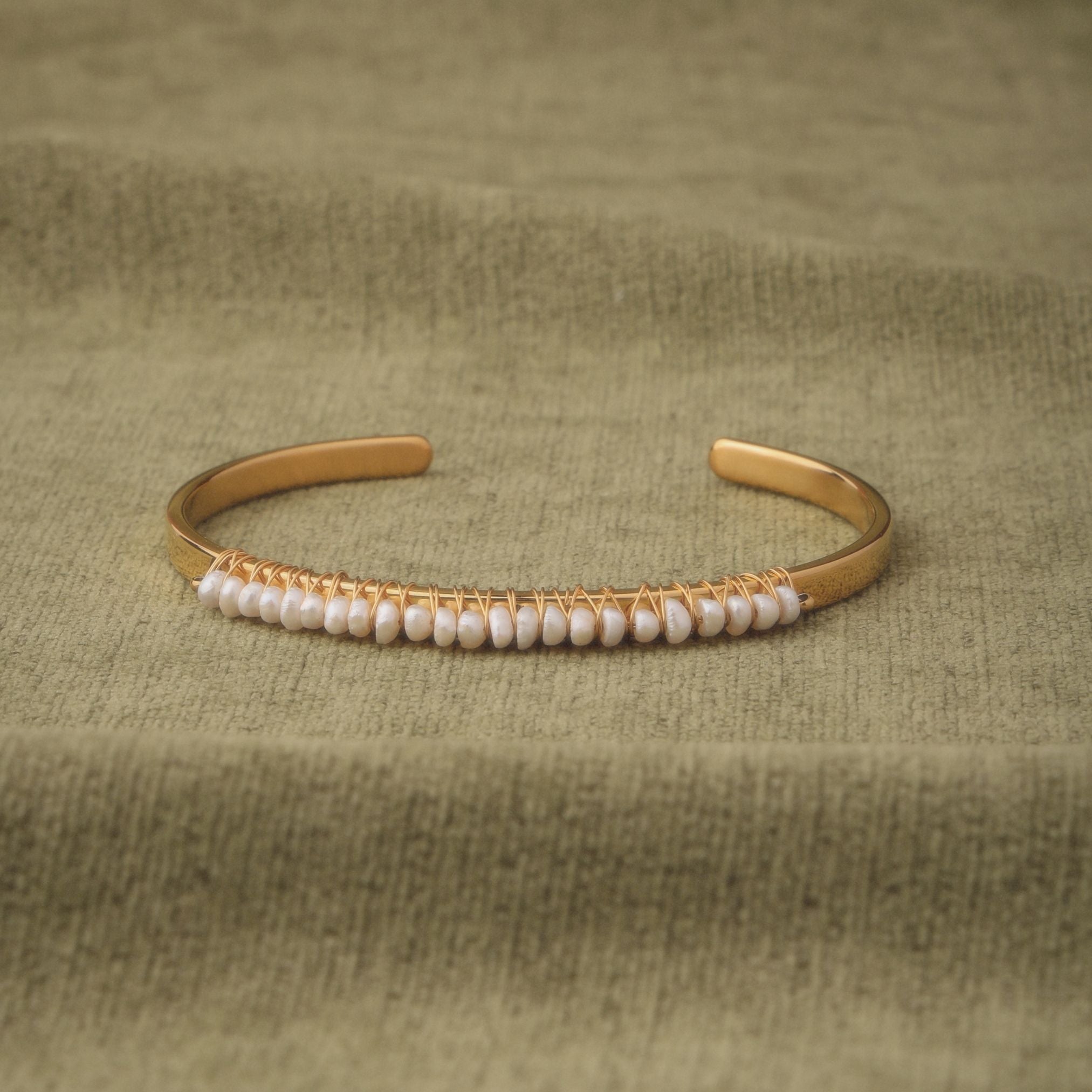 Pearly Cuff - Image 8